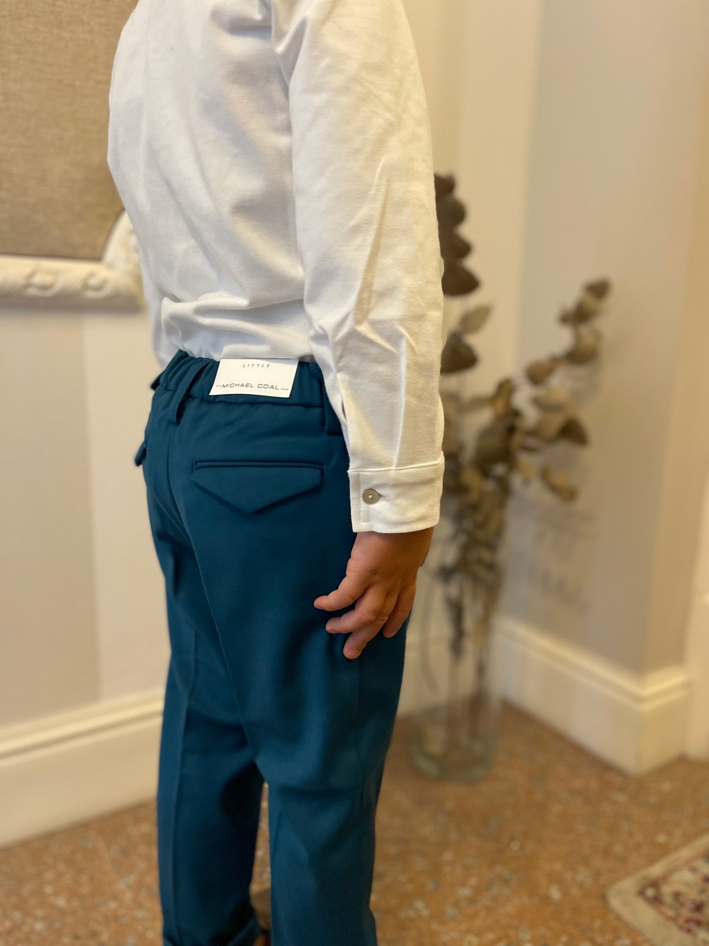 Pantalone con dettaglio sartoriale