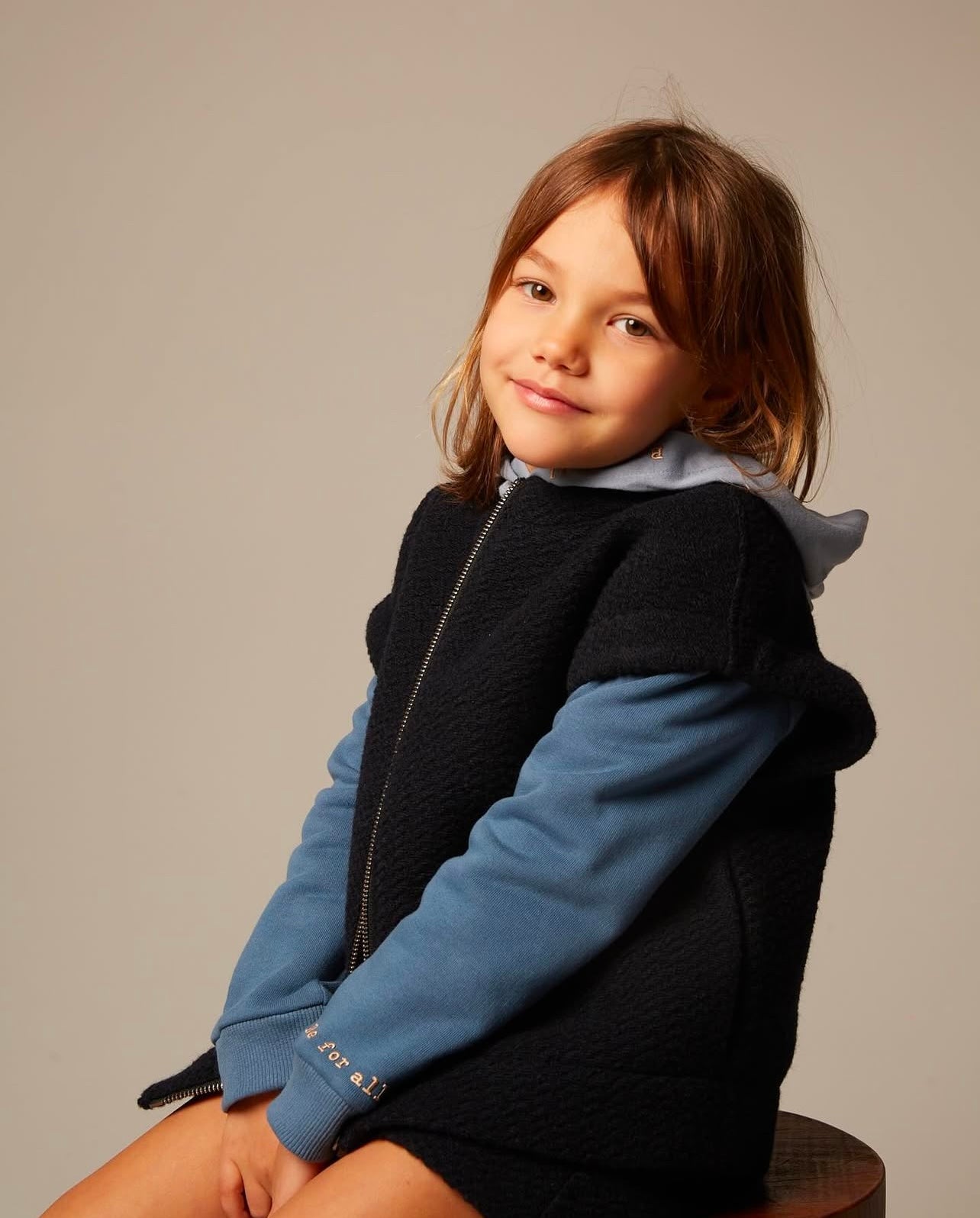 Gilet giro collo con zip