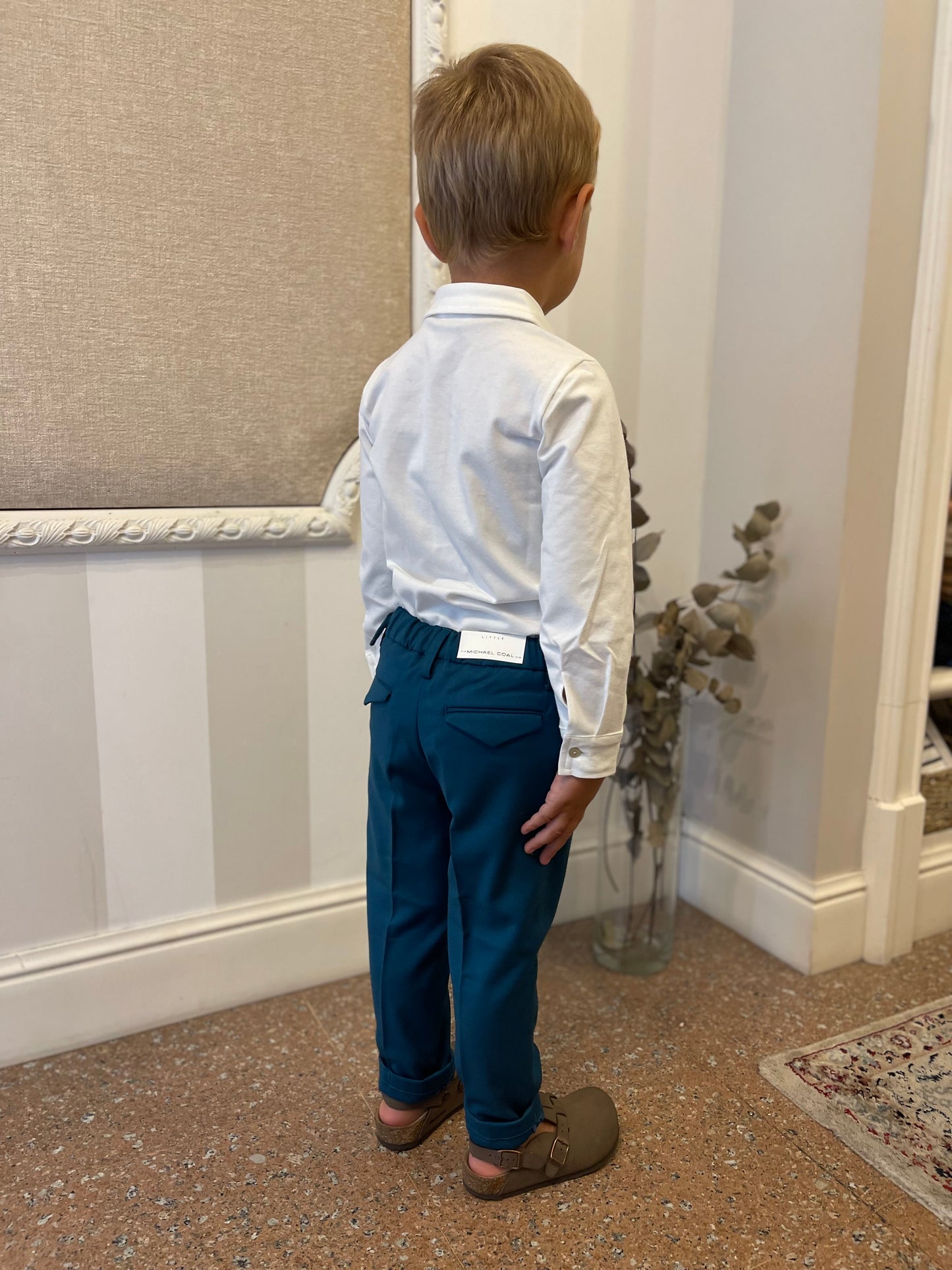 Pantalone con dettaglio sartoriale