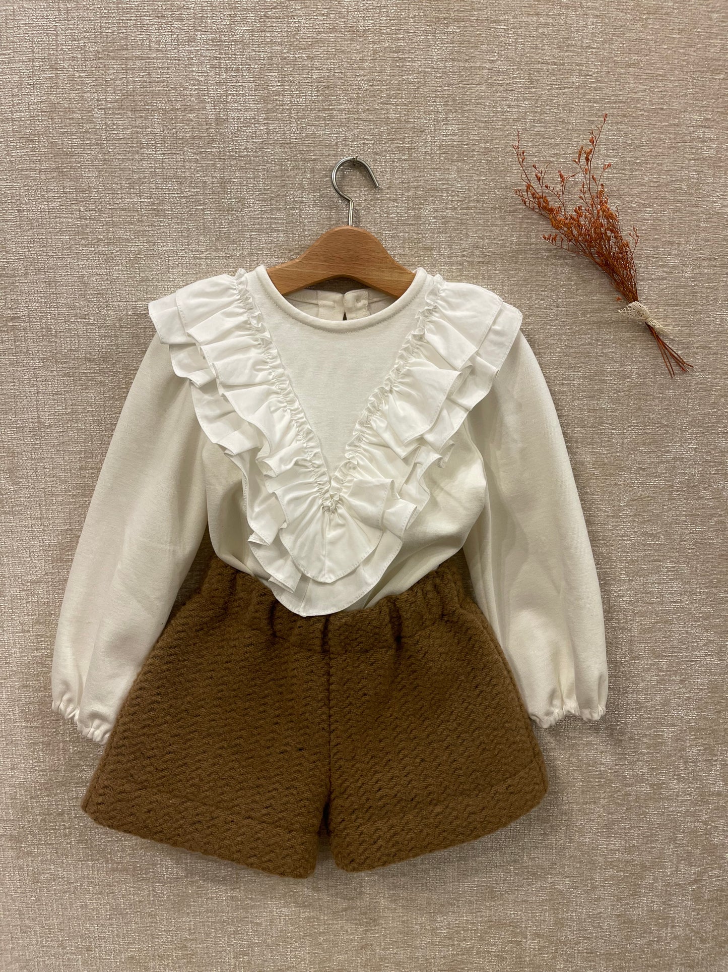 Maglione con doppio volant